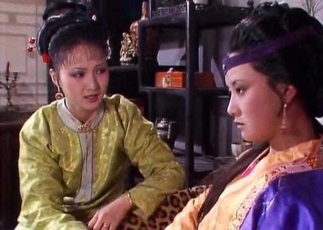 平儿!红楼梦中,她的形象完美,曹雪芹把优秀女人良好品质都给了她