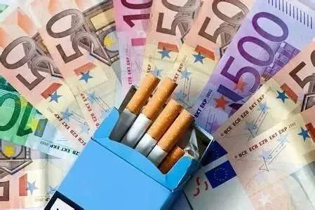  查查|抽烟的人常看看手，一旦手上出现4个变化，快戒烟，查查肺