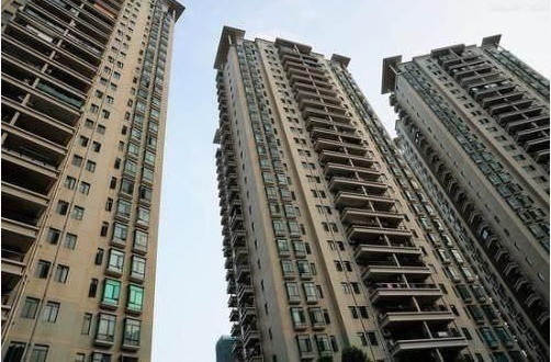 顶层|买电梯房,“4个”楼层尽量避开!过来人忠告入住才知受罪