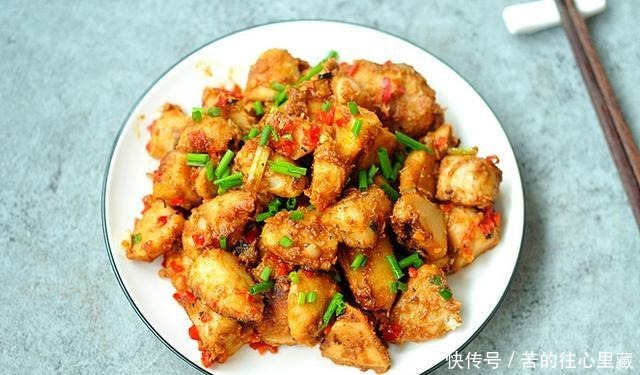 它是“碱性食物”，女性多吃口臭没了，头发顺滑，腰肢也细了！