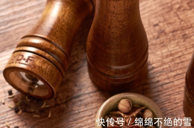 胡椒|“它”是肾衰竭“加速剂”,建议你少碰,当心尿毒症“趁虚而入”