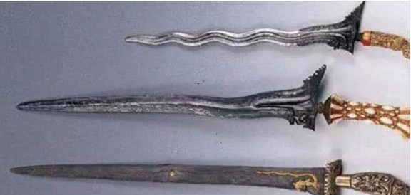 冷兵器|兵器越怪,死得越快?第4是中国冷兵器之王,最后一个都熟悉!