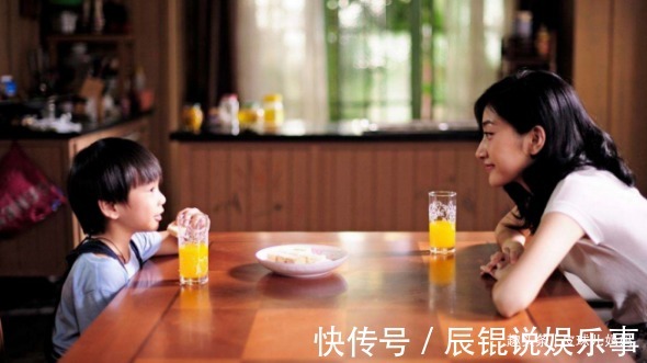 父母|1岁娃拽了颗葡萄,超市工作人员怒斥这是偷吃,妈妈高情商回应