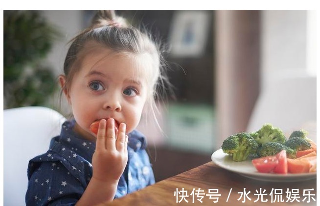 长高|辟谣小孩长不高是缺钙,一定要坚持吃钙片医生告诉你真相