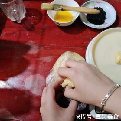 蛋黄酥|灿如金牌の蛋黄酥 酥到掉渣