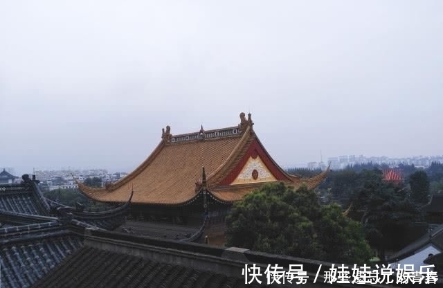 寺庙|因为一部电视剧，成为家喻户晓的一所寺庙，它就是金山寺