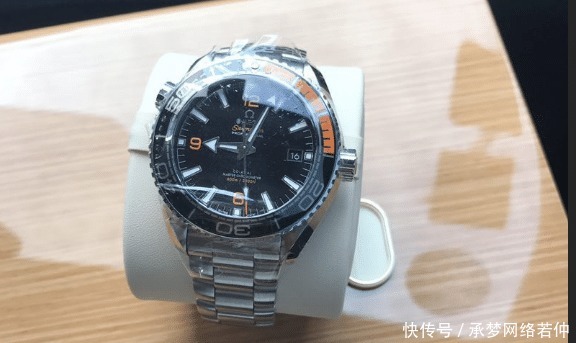 鬼王|为什么有的人有了海马之后,还会在选一只劳力士鬼王?对比篇