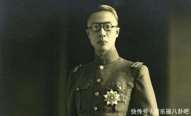 婉容|溥仪有5个老婆，为什么没留下子嗣，看看小时候宫女们对他做了啥