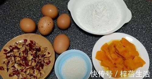 不用烤箱就可制作好吃的早餐蛋糕，简单轻松，直接告别喝粥式早餐