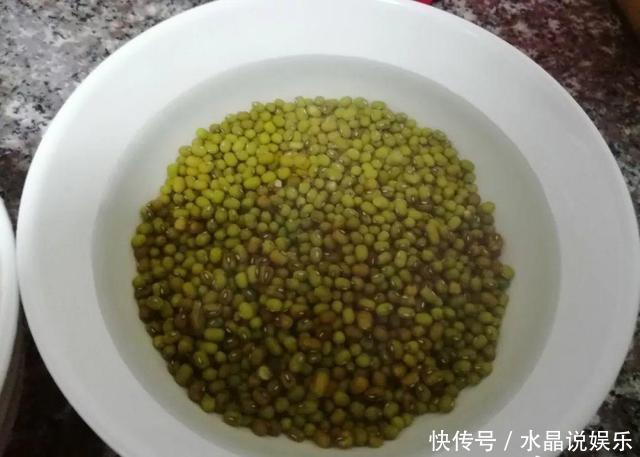 生根|矿泉水瓶有“大作用”,10个“用法”最经典,可以种豆芽、养花