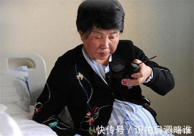 养育|60岁失独母亲盛海琳10年前拼死生下双胞胎,如今生活一片狼藉