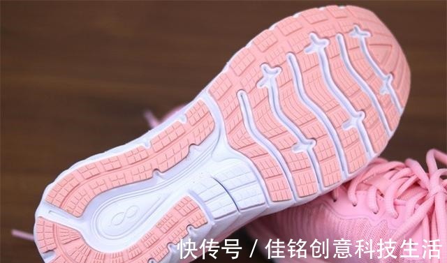 鞋垫 初跑者入坑首选——咕咚智能跑鞋10K悦弹！