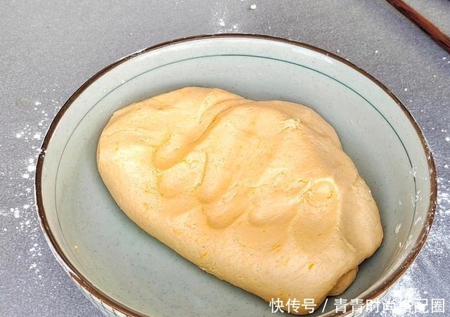 咸香|南瓜饼最好吃的做法,酥脆咸香,软糯Q弹,个个鼓泡,放凉也不塌