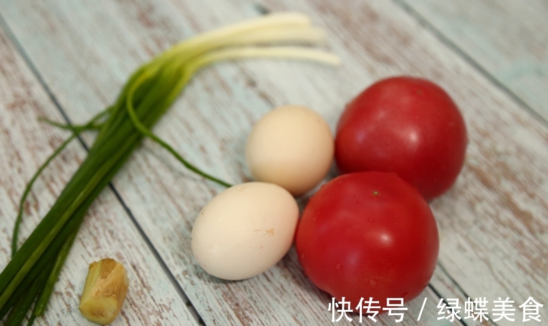 小葱|如何打造一碗完美的西红柿鸡蛋汤?30年私家小厨分享3个秘诀!