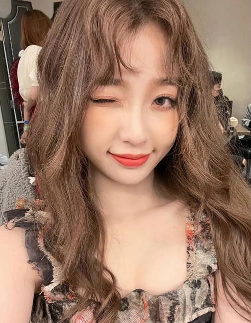 眼睛上有星星？Bling Bling的珠光眼影超级仙气！