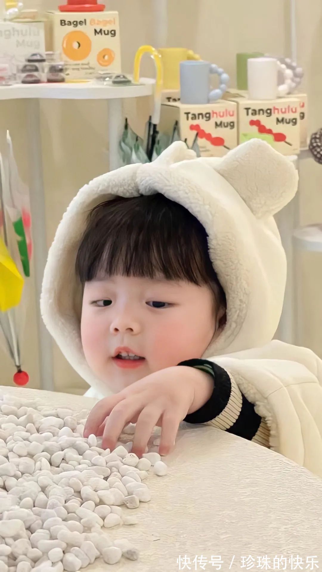 壁纸|丸子妹高清壁纸,再看我就把你吃掉!