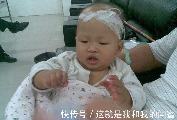 一日三餐|2岁宝宝胃出血吐黑褐色液体,医生查明原因后,怒斥妈妈没文化