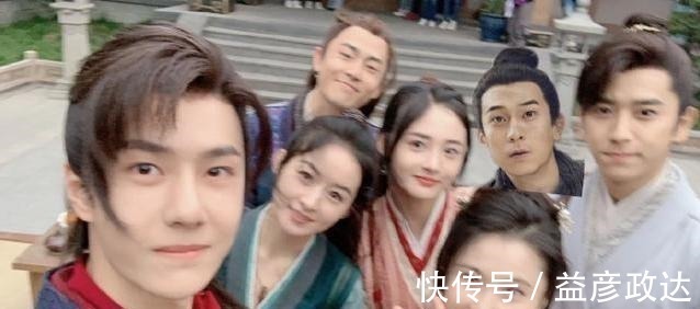 赵丽颖|《有翡》拍摄完成,赵丽颖王一博罕见剧照爆出,两人互怼被笑翻了