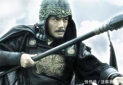 将军|母亲被敌人绑在城头，将军痛哭过后照样攻城，曹操此人不可大用