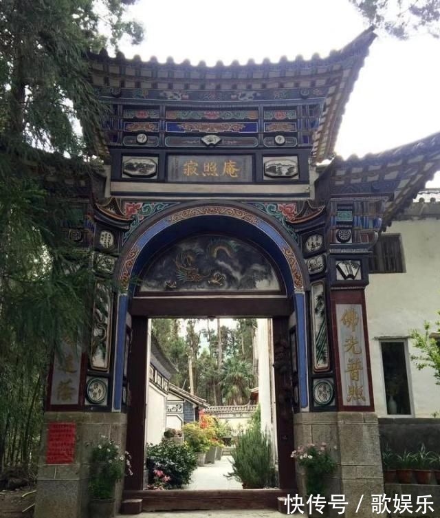 尼姑#中国最美的尼姑庵,花费5000元打造,游人来了就不想走!