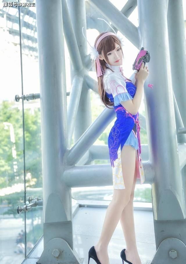 dv腐团儿双版本cos守望先锋角色,机甲版更还原,旗袍版更好看