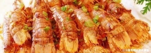 白吃20年海鲜,原来皮皮虾壳上有“拉链”,3秒就剥好开眼界了