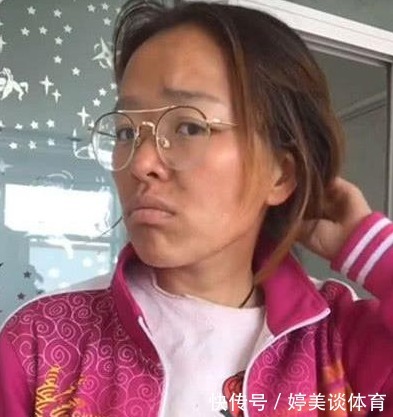 化妆|“邋遢妈”被女儿说像奶奶,化妆变成“御妈”
