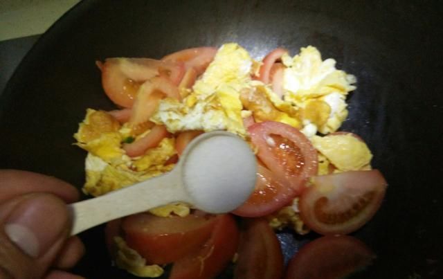 每周|坚持每周吃这菜,脸色红润,腰也细了,闺蜜直夸越来越好看