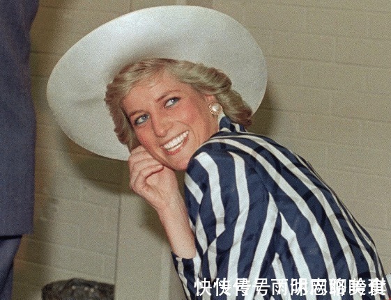 王室|英女王有5千顶帽子,戴安娜帽子戴得最美艳,俩姐妹帽子有点尴尬