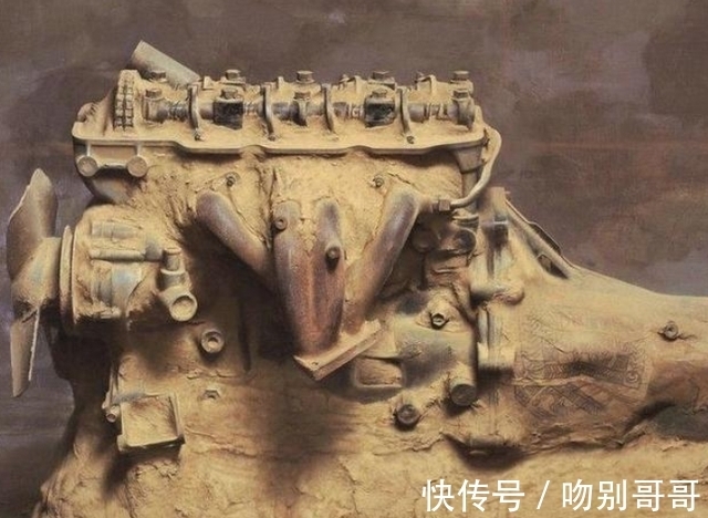 超现实主义!冷军画旧发动机卖了1890万,又画了带黄泥的发动机,更为真实