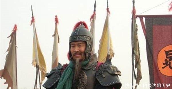 此人受童贯迫害,被高俅搭救,却将怒火发泄到梁山