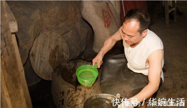 倚天剑|铸剑师郑国荣:第一把剑拍卖两万,第2把陨铁铸造,第3把赠金庸