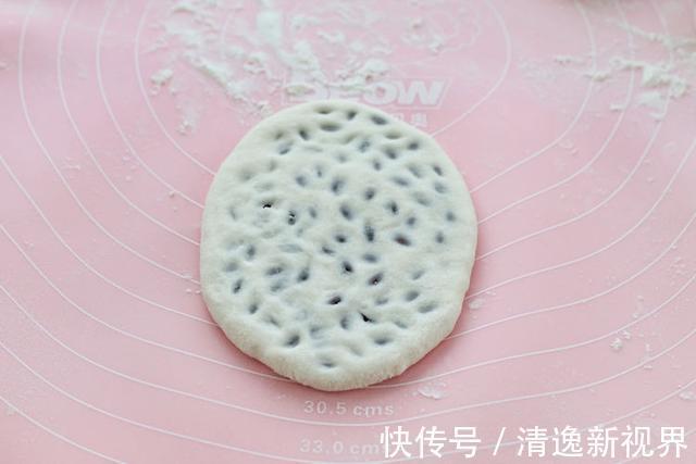 红豆煮不烂提前做1步,上锅蒸得快,绵软香甜又养胃