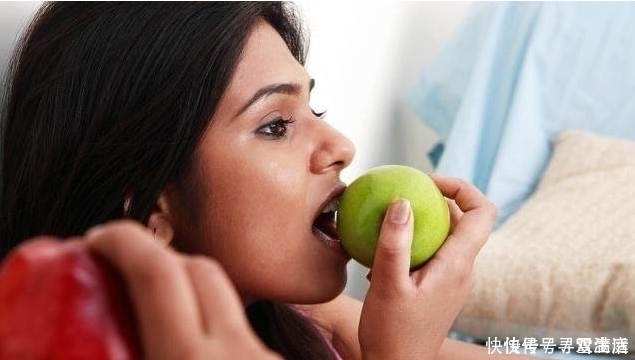 空腹吃个苹果，身体会有4个变化，尤其第2个，多数女人都喜欢