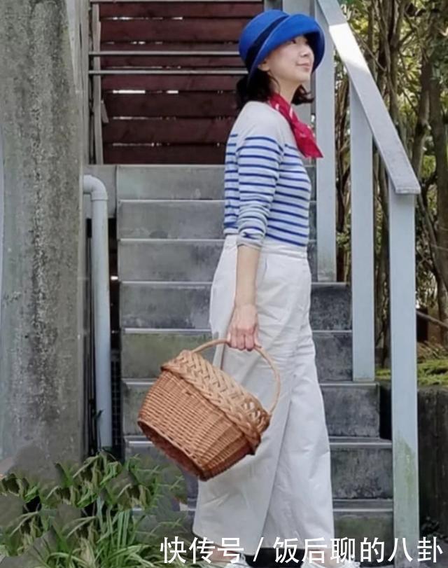 娃娃衫|矮胖还年纪大又怎样,看这位年过50的日本博主,穿搭舒适又优雅