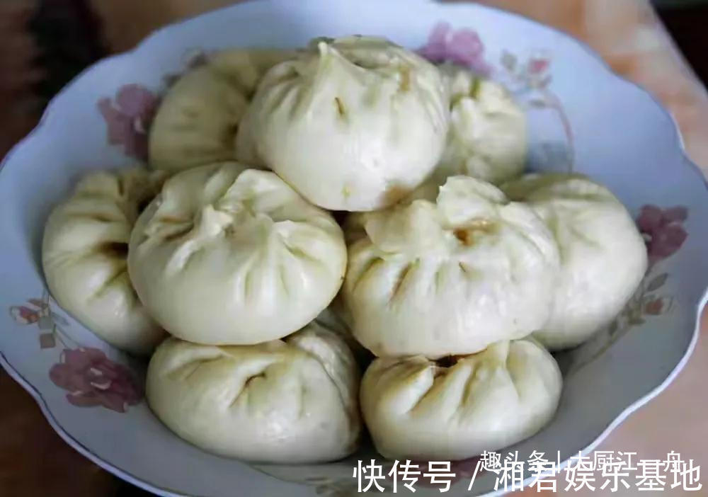 江一舟|蒸包子,开水上锅和冷水上锅蒸差别很大,难怪蒸出来的包子不一样