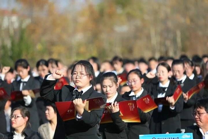 誓师|青春有梦，十八如虹！牟平育英艺术中学高三成人礼暨高考誓师会