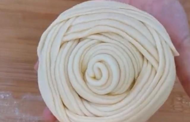  面包|长的像面包，味道像面包，颜值高，口感好，做法比面包简单多了