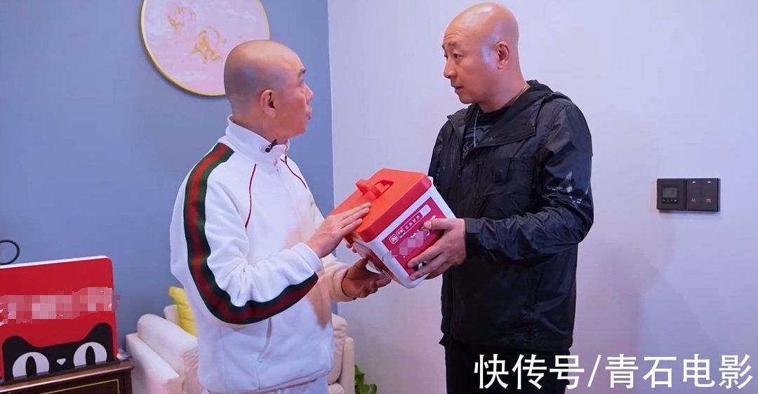 連拿33個(gè)熱搜，這檔綜藝憑什么能讓人民日報(bào)專門撰文表揚(yáng)？