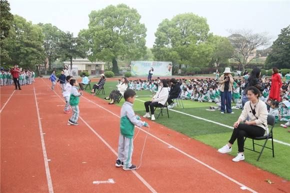 [闵行]康城实验学校:快乐校园 “绳”采飞扬-2020学年踢跳比赛活动