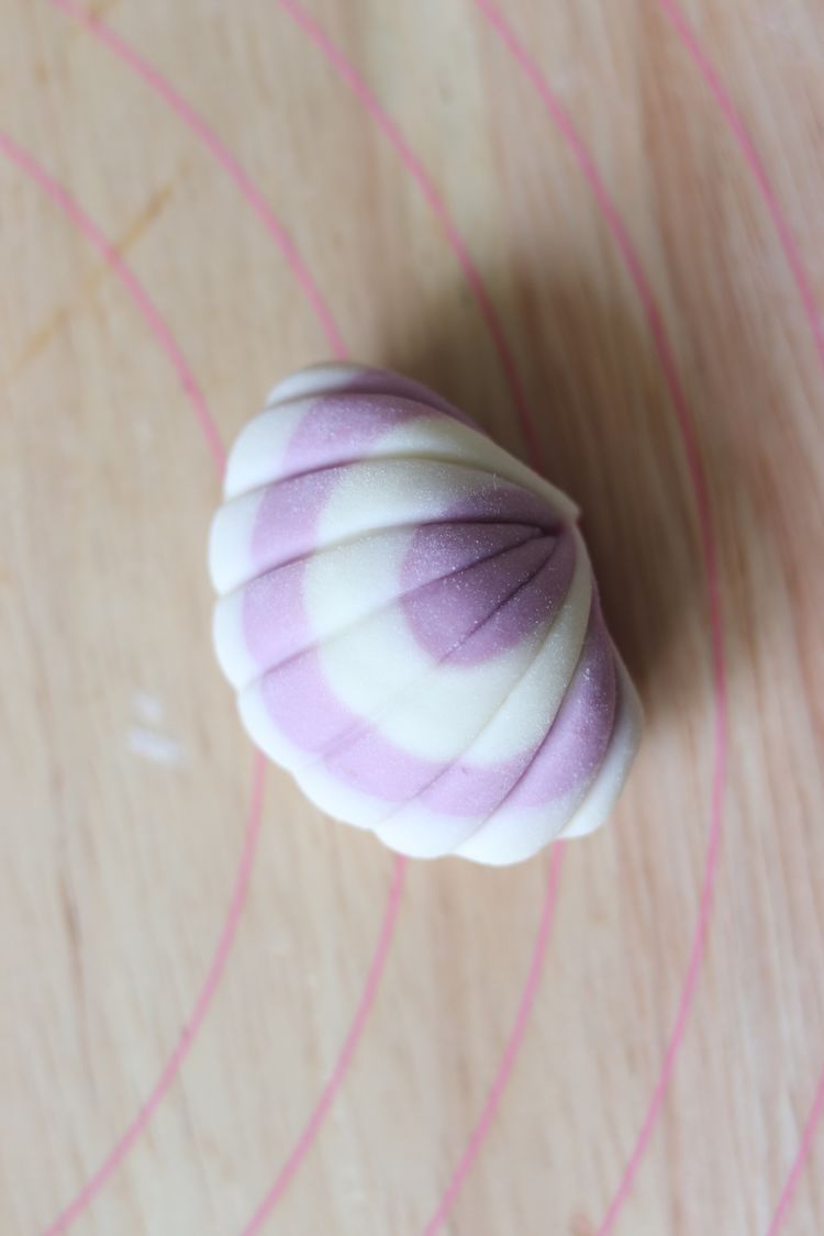 在家制作紫薯贝壳包，口感软糯，营养健康又美味