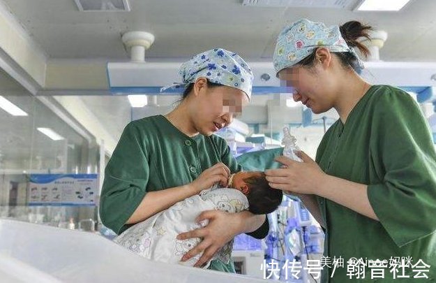 医护人员|新生儿宝宝出生后，为何医生要让宝妈确认性别，而不是先看脸？