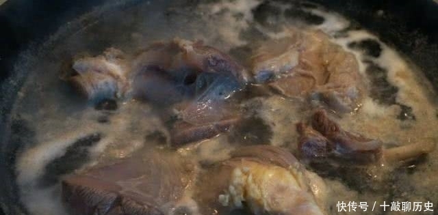 吃这肉,只长劲不长膘,筋道耐嚼,酸辣味醇!