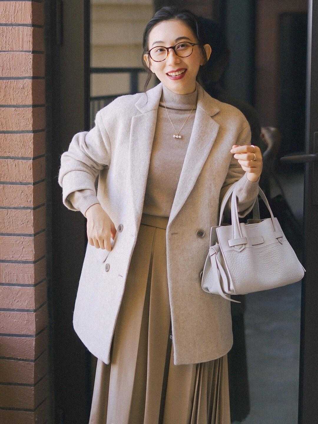 中年发福 40+发福应该怎么学穿搭,衣服素雅,款式简单,依然很好看