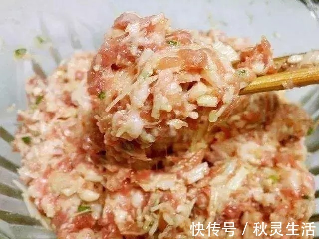 吃饺子的季节，特意准备几种饺子馅的做法，妈妈们收藏吧
