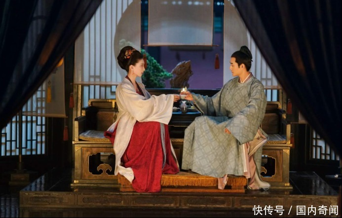 宋代女性的发式又简又仙,我们只会拉直烫头,跟宋代相比差远了