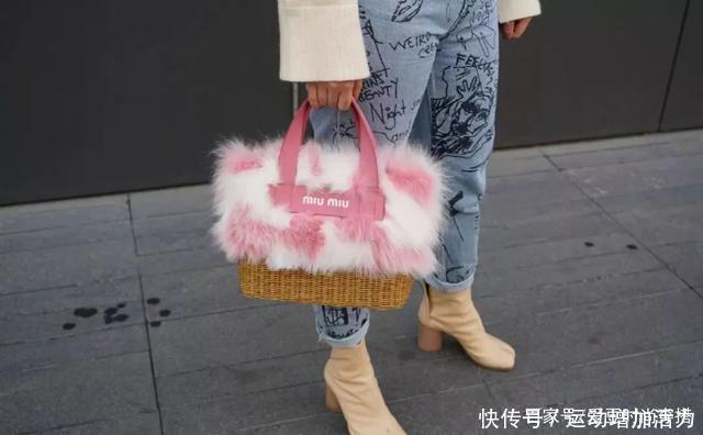 你该换包了!今年流行这3款,好看又百搭