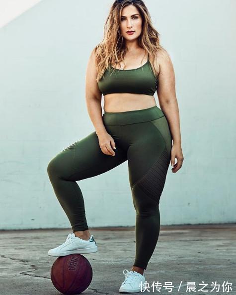 中国网友|英国175斤大码模特，珠圆玉润好身材，被中国网友称为“洋贵妃”