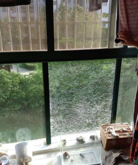 邻居|“哪家熊孩子把这窗户打破了”,3种儿童玩具,孩子爱玩邻居最烦