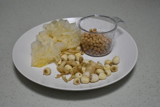 睡眠质量|秋天，用它们和黄豆做豆浆，香浓好喝，营养好吸收，滋润不秋燥